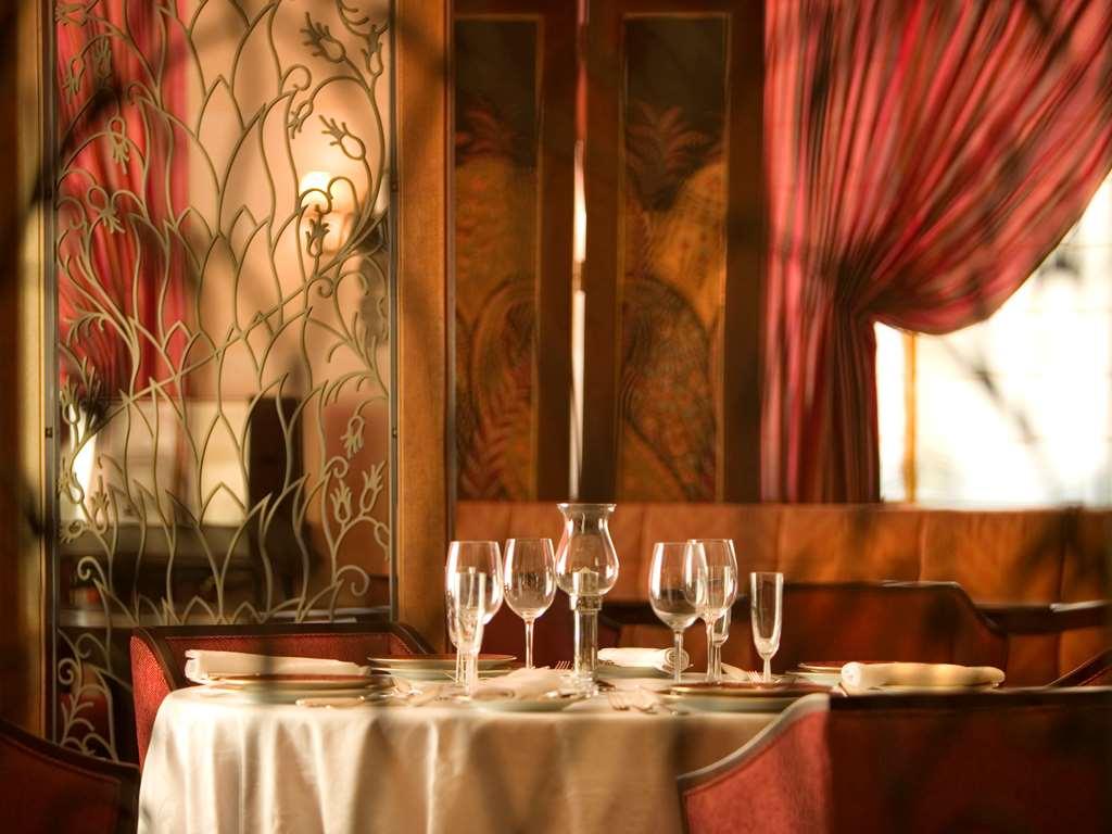 Royal Hotel Oran - Mgallery By Sofitel 레스토랑 사진